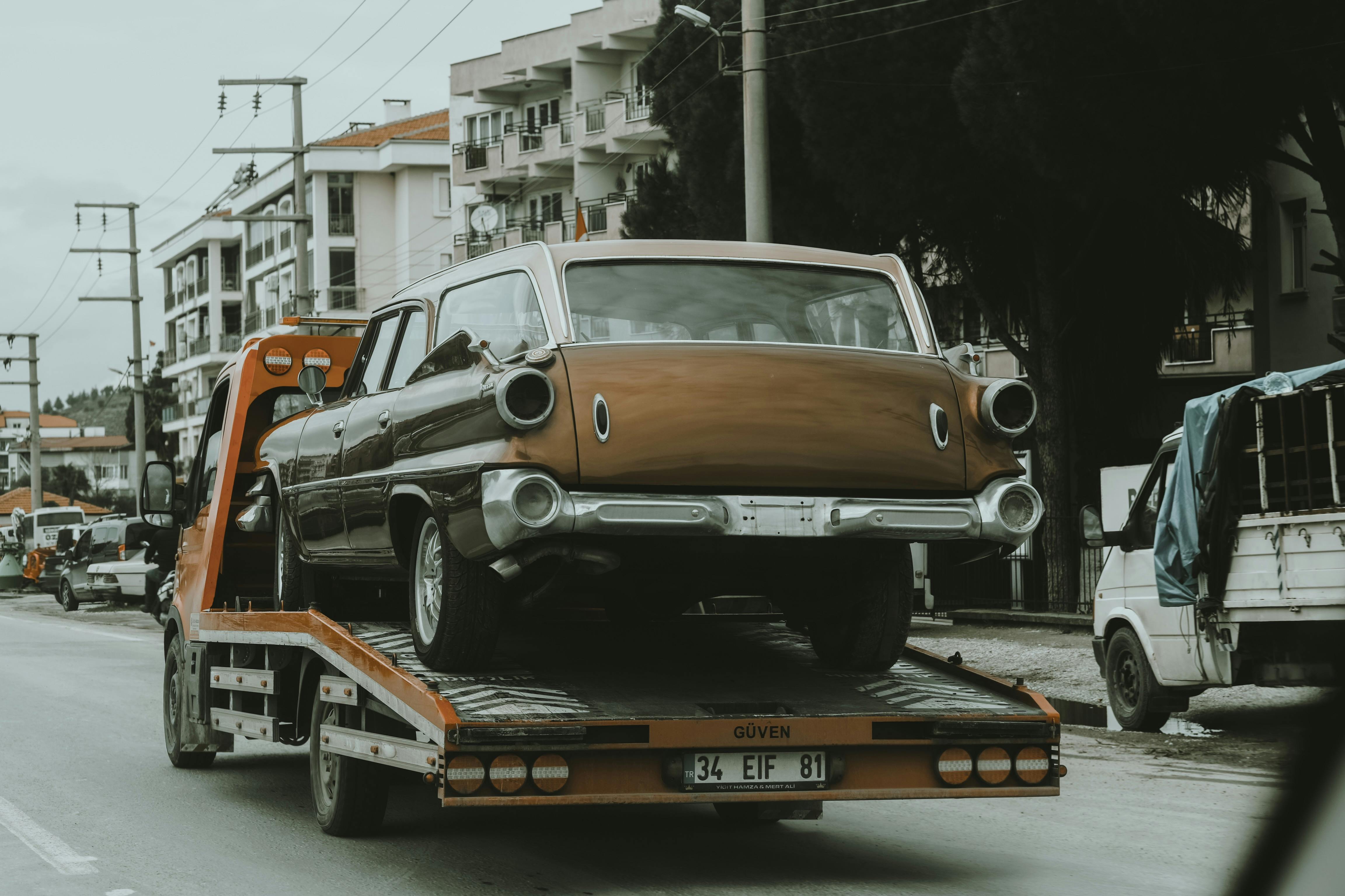 Vehicle pickup and transport service